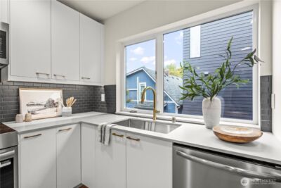 4107 25th Avenue SW, Seattle, WA 98106 - Photo 10