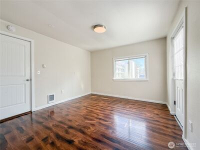 11806 Glendale Way S #AB&C, Seattle, WA 98168 - Photo 8