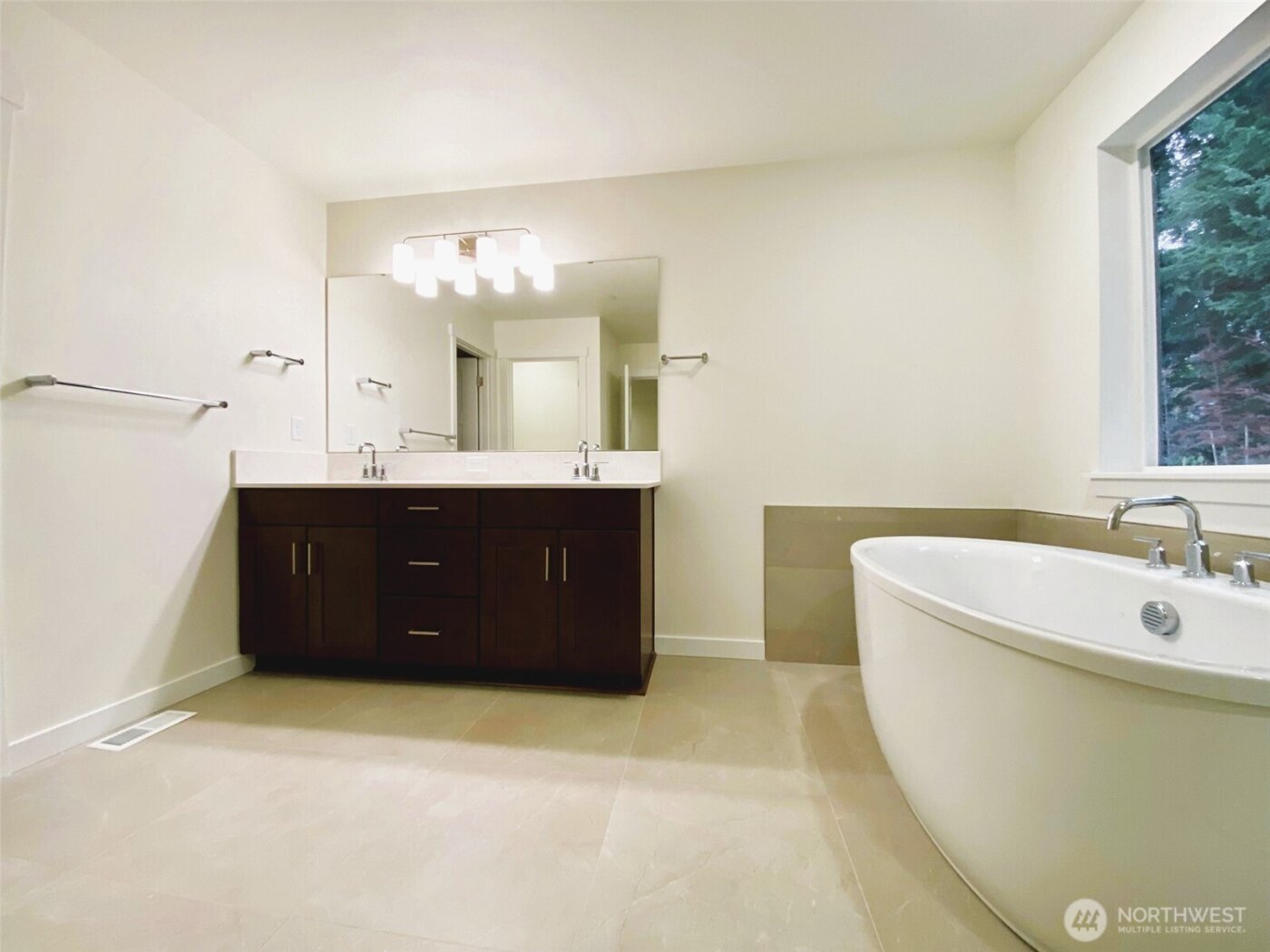 24323 13th Avenue SE #CR20, Bothell, WA 98021