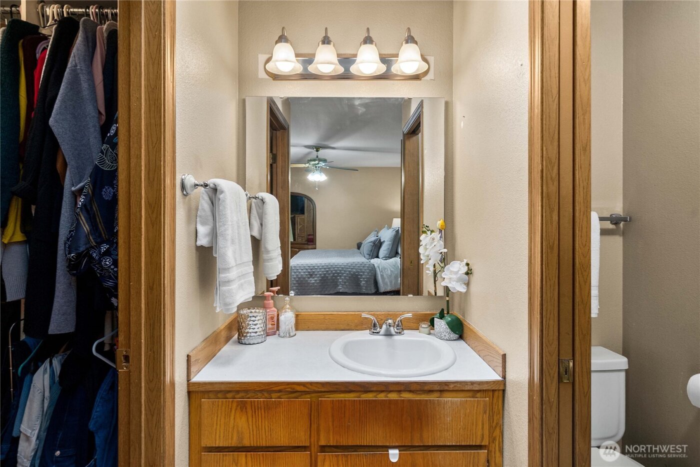 5103 S Garden Loop Road #25, Seattle, WA 98118-5744