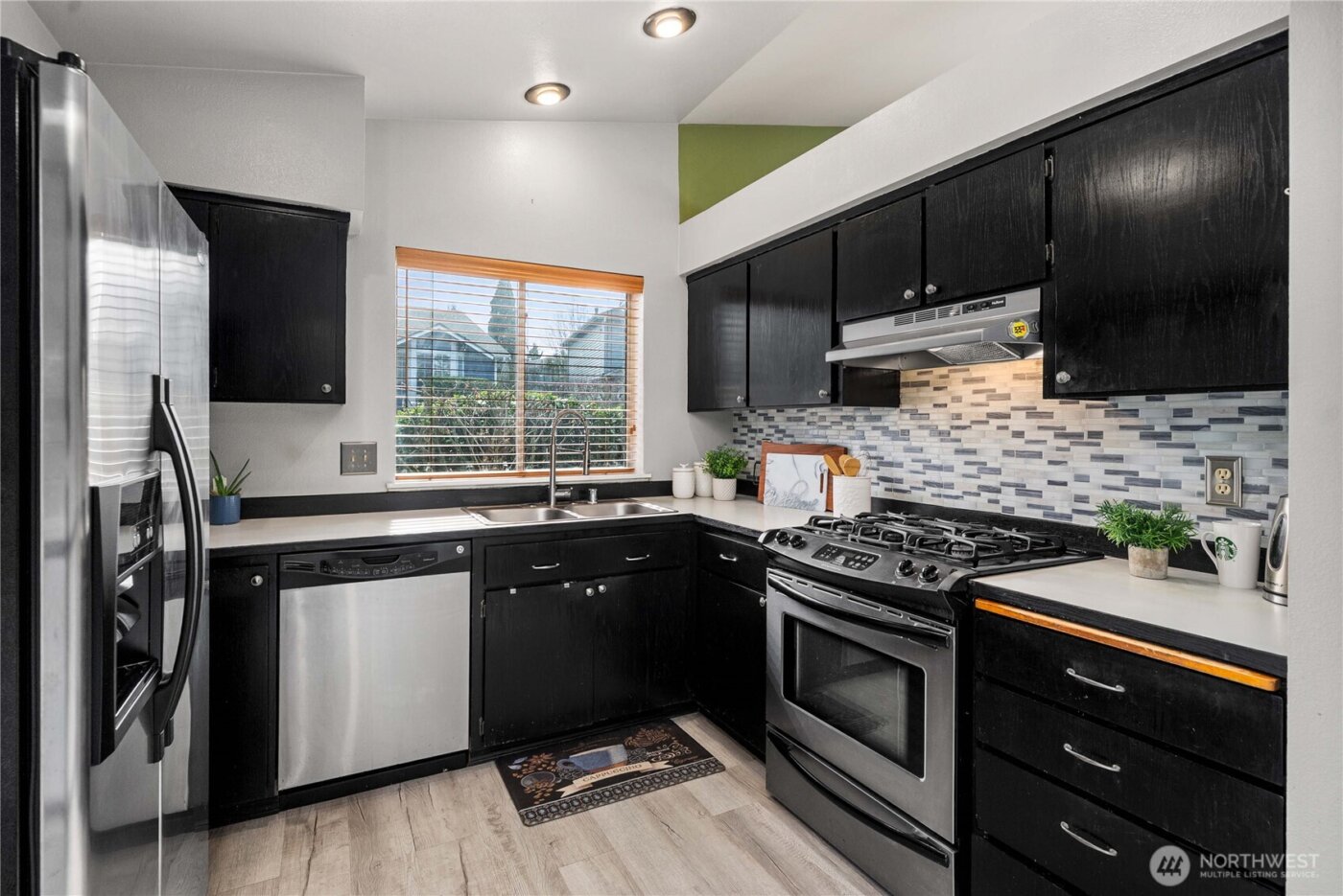 5103 S Garden Loop Road #25, Seattle, WA 98118-5744