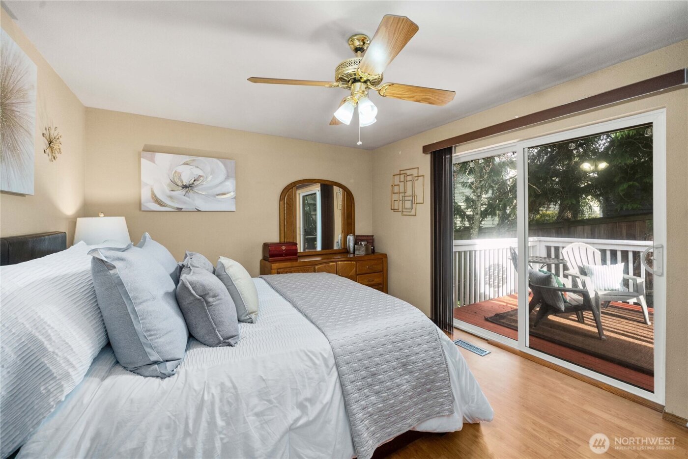 5103 S Garden Loop Road #25, Seattle, WA 98118-5744