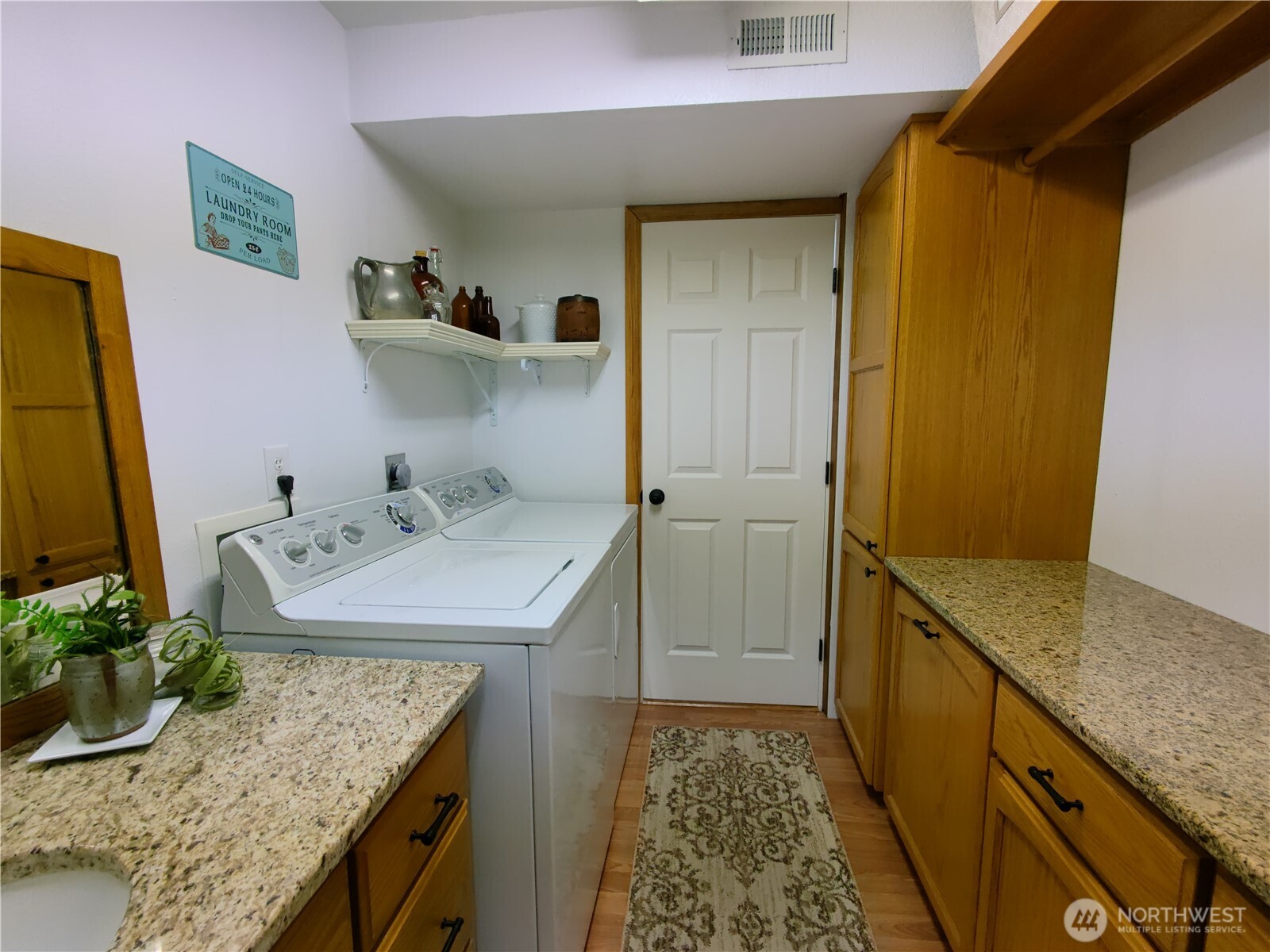 6786 La Bello Drive , Lynden, WA 98264