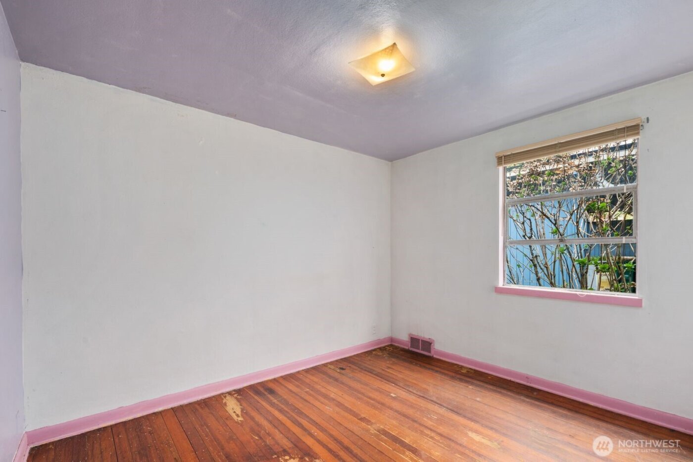 12249 Shorewood Drive SW, Burien, WA 98146