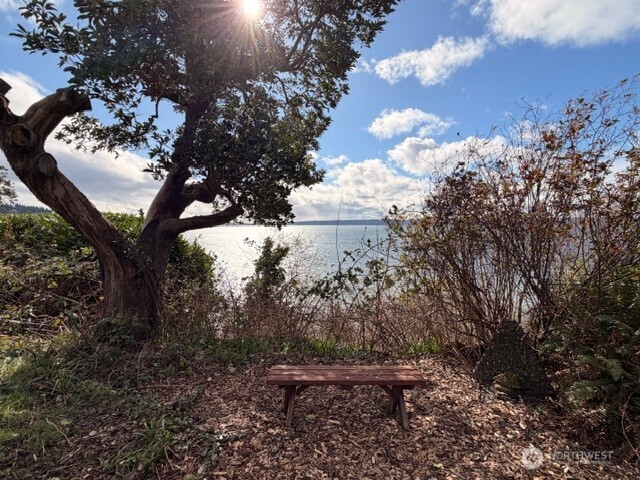 12249 Shorewood Drive SW, Burien, WA 98146