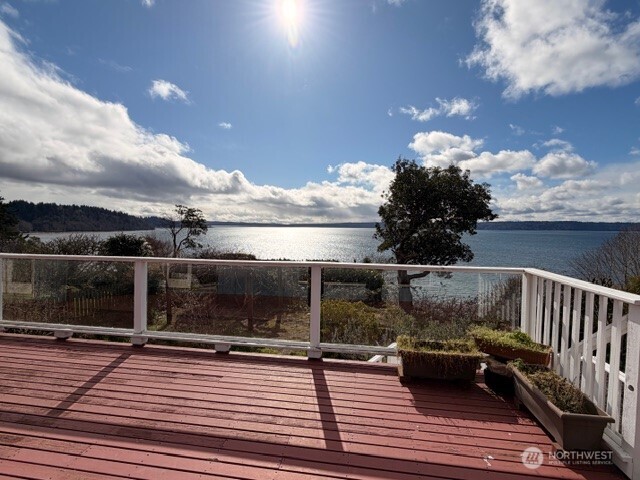 12249 Shorewood Drive SW, Burien, WA 98146