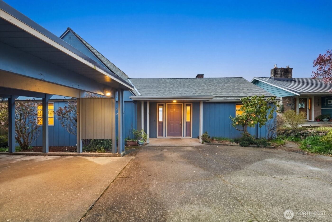 12249 Shorewood Drive SW, Burien, WA 98146