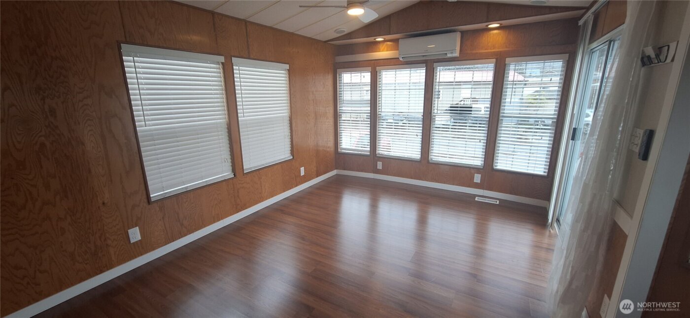 2400 DONOVAN Avenue #16, Bellingham, WA 98225