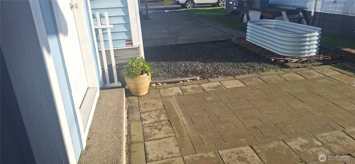 2400 DONOVAN Avenue #16, Bellingham, WA 98225