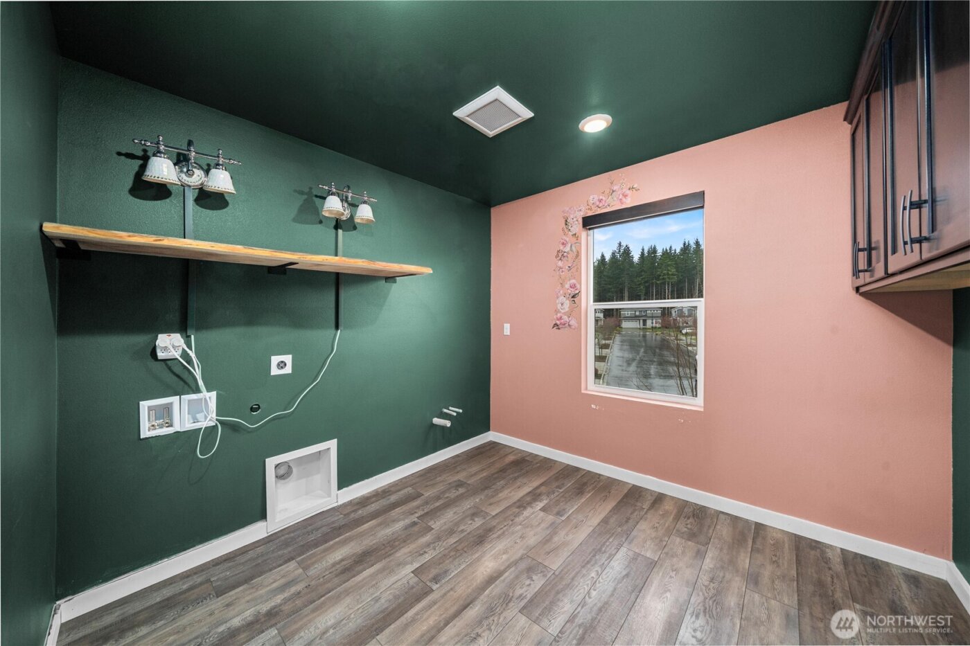 33260 Glacier Avenue SE, Black Diamond, WA 98010