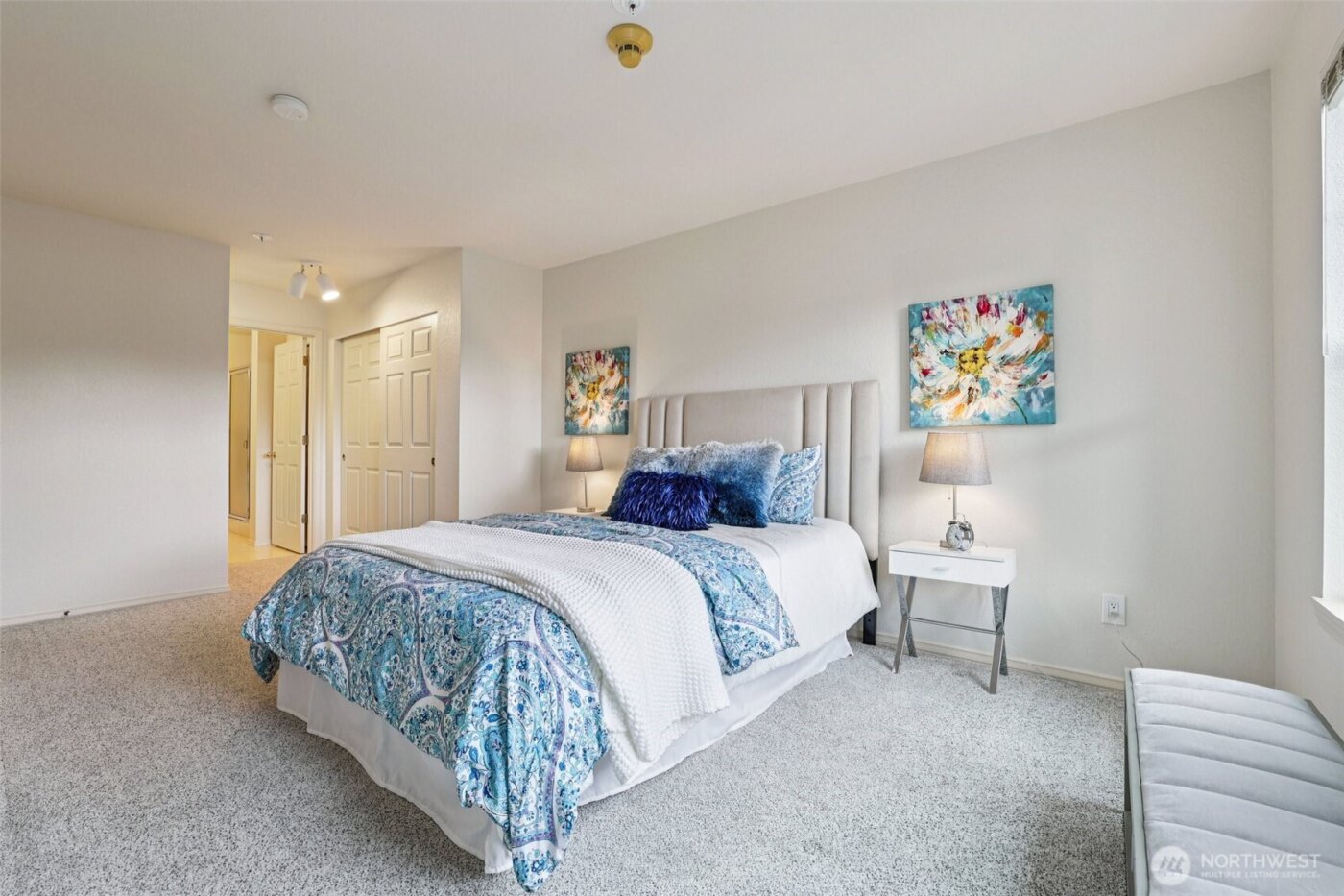 3935 226th Place SE #207, Issaquah, WA 98029