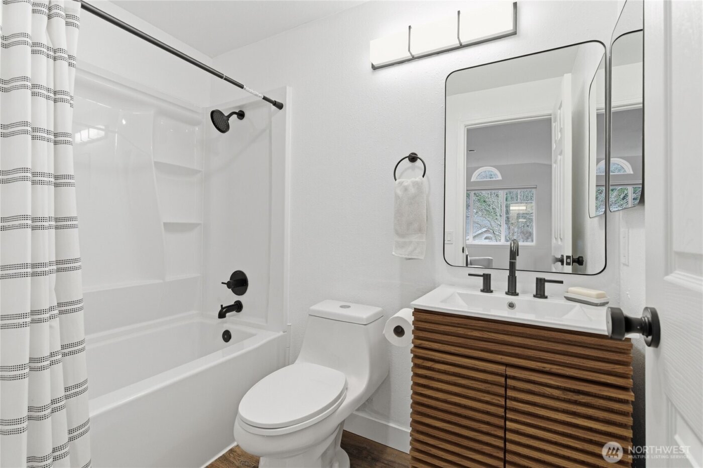 2300 Jefferson AVE NE #K146, Renton, WA 98056