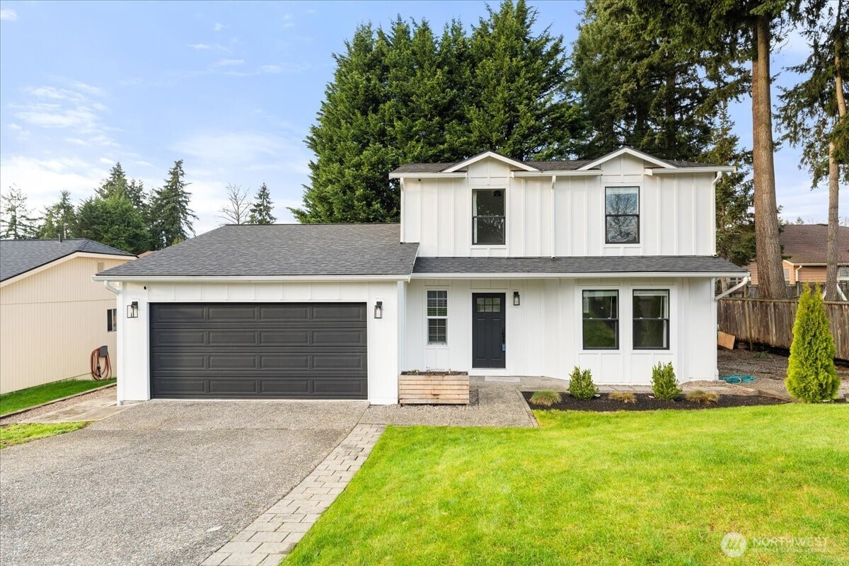 12324 SE 223rd Drive , Kent, WA 98031