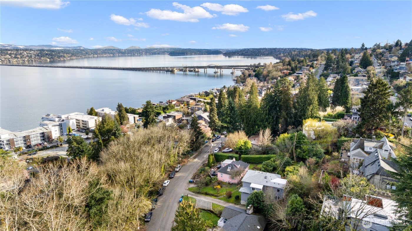 3312 S Lane Street , Seattle, WA 98144