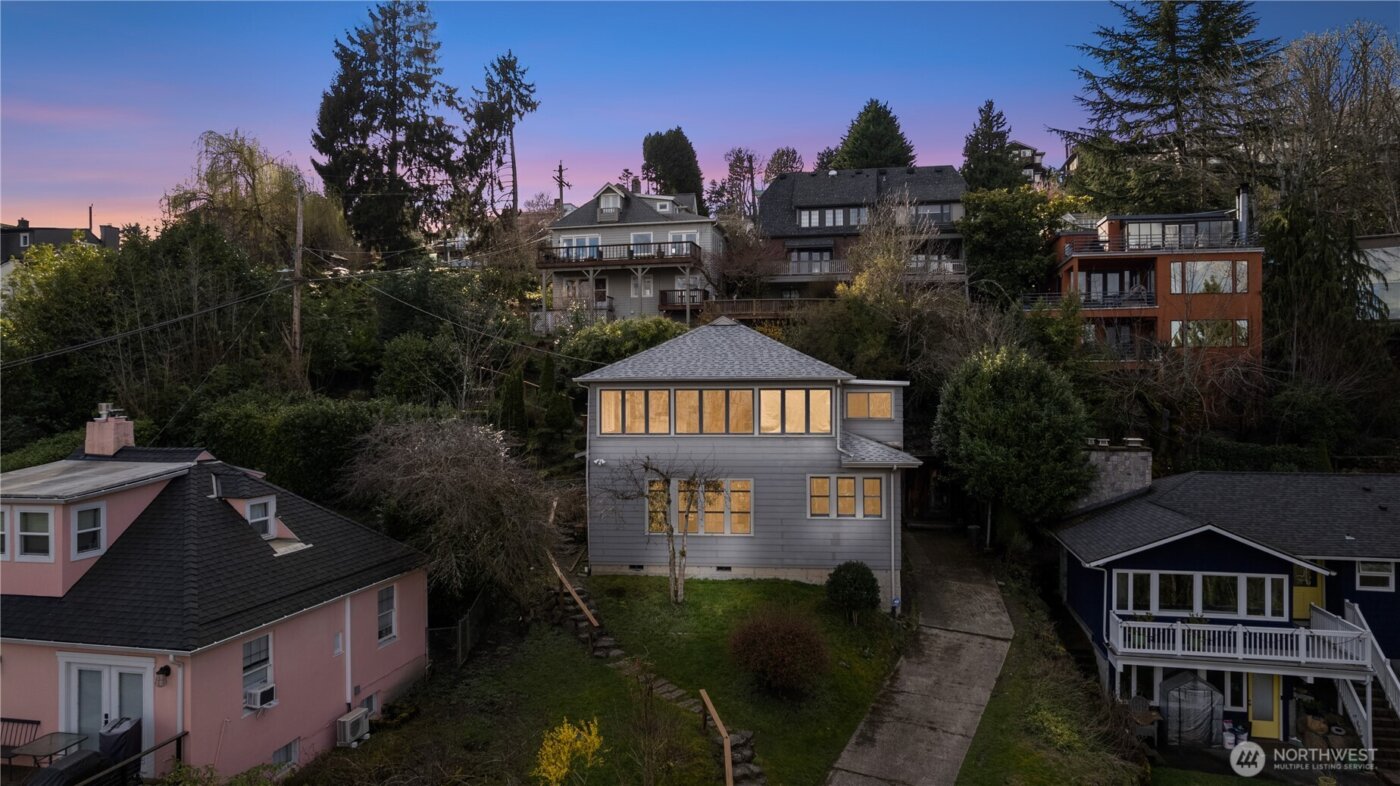 3312 S Lane Street , Seattle, WA 98144