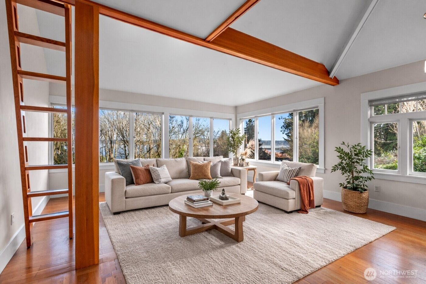 3312 S Lane Street , Seattle, WA 98144