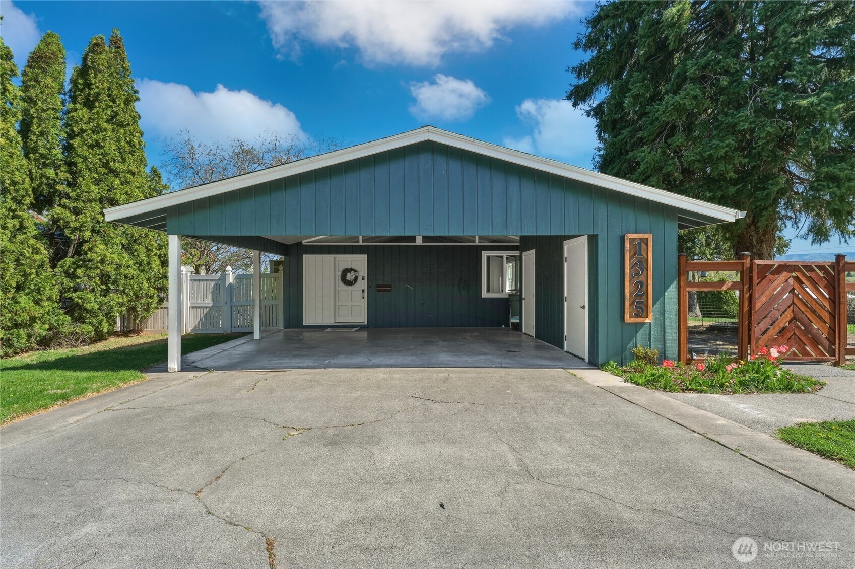 1325 College Street , Milton-Freewater, OR 97862