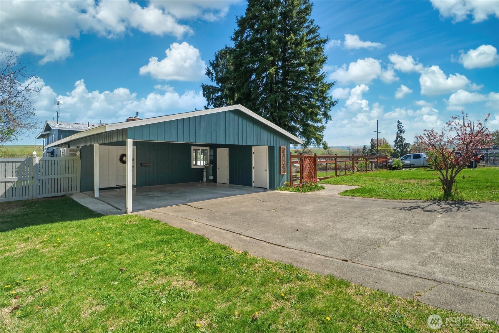 1325 College Street , Milton-Freewater, OR 97862