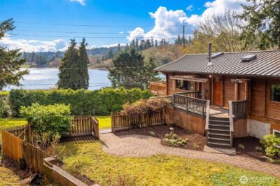 8121 SW 222nd Place , Vashon, WA 98070