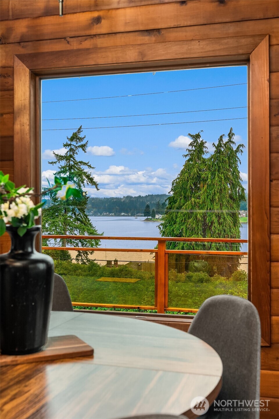 8121 SW 222nd Place , Vashon, WA 98070