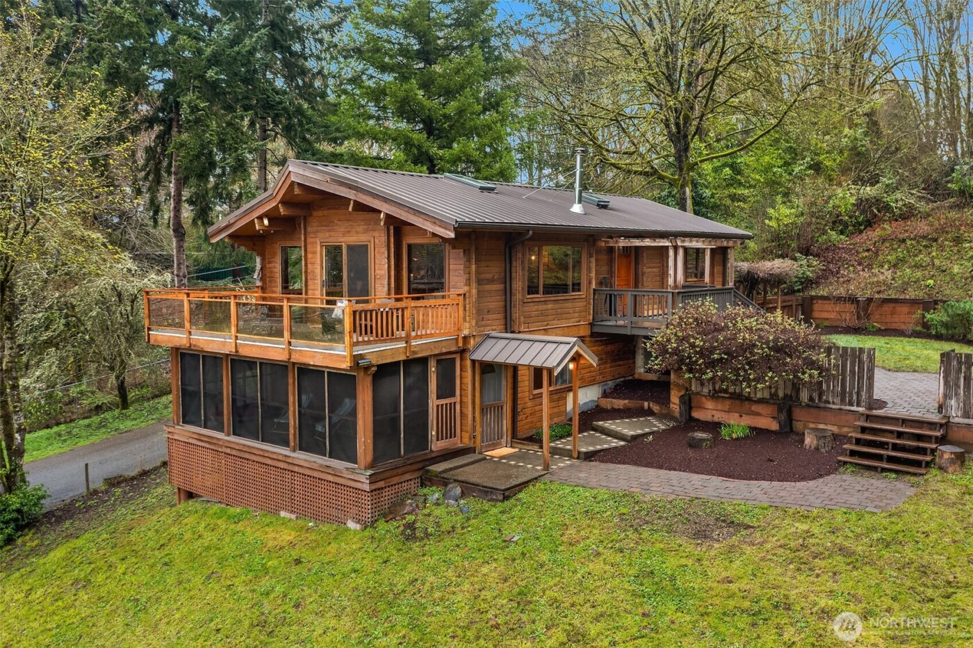 8121 SW 222nd Place , Vashon, WA 98070