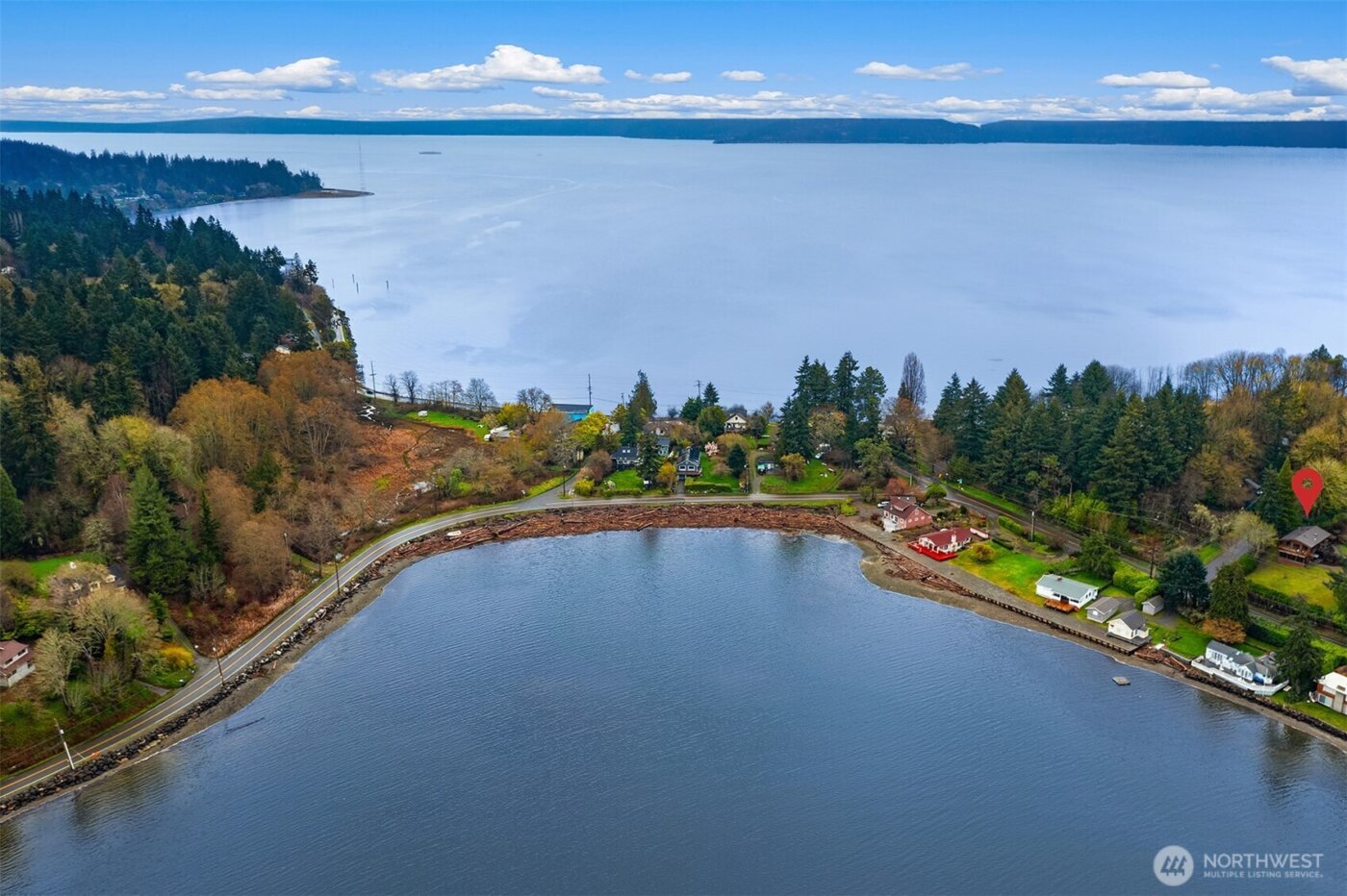 8121 SW 222nd Place , Vashon, WA 98070