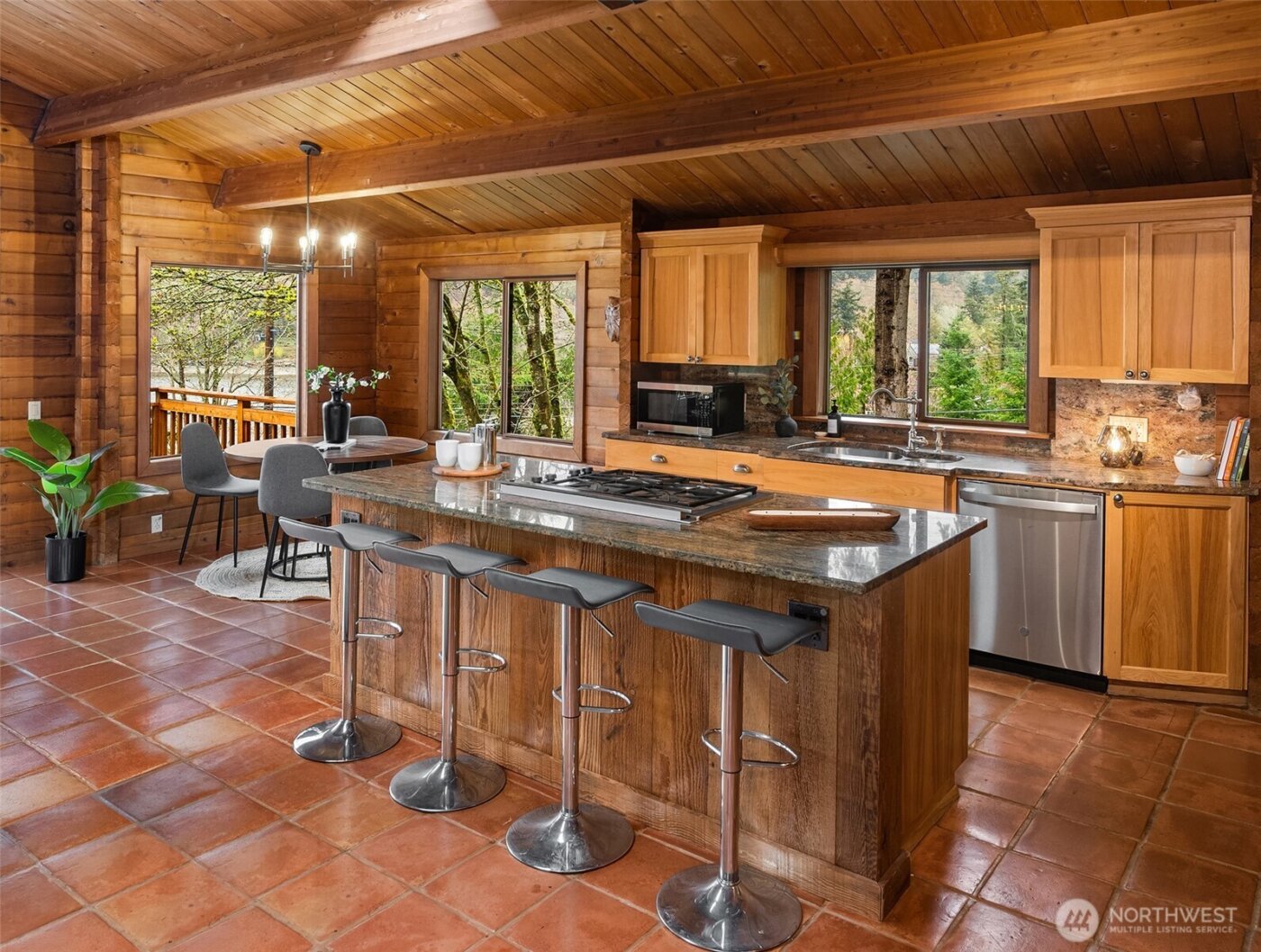 8121 SW 222nd Place , Vashon, WA 98070