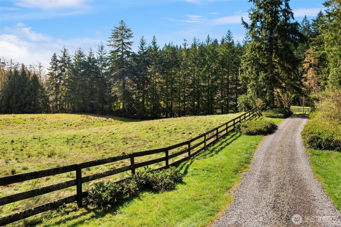 22 Old Mill Road SW, Vashon, WA 98070