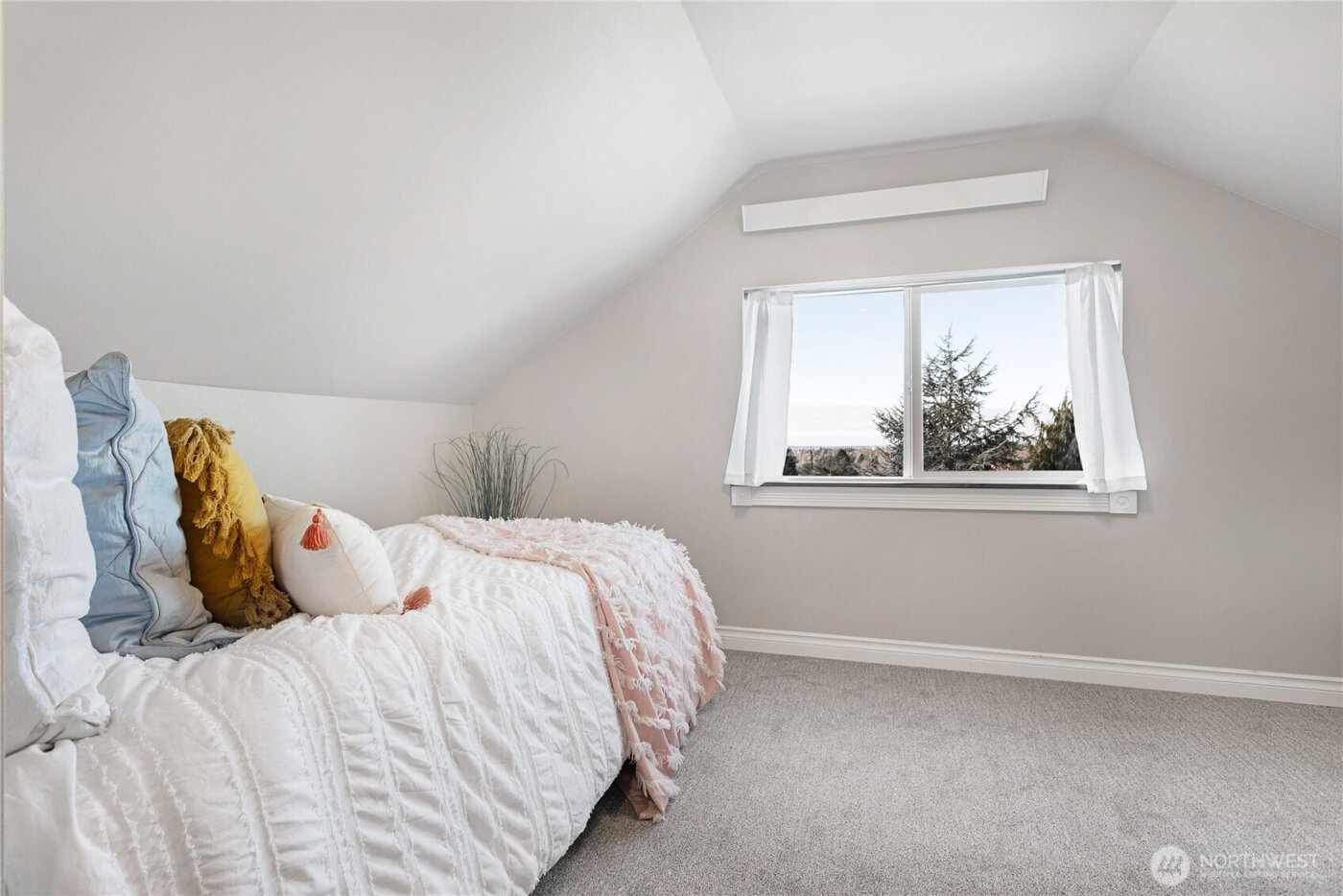 2409 Huron Street , Bellingham, WA 98229