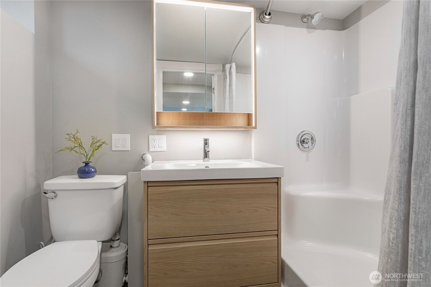 2409 Huron Street , Bellingham, WA 98229