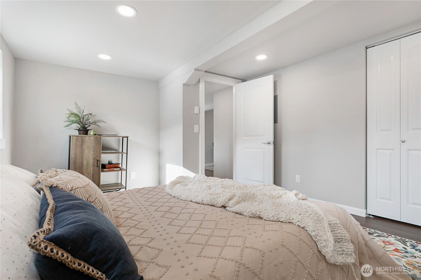 2409 Huron Street , Bellingham, WA 98229