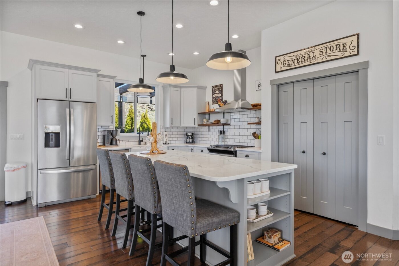714 Sunset Boulevard SW, Mattawa, WA 99349