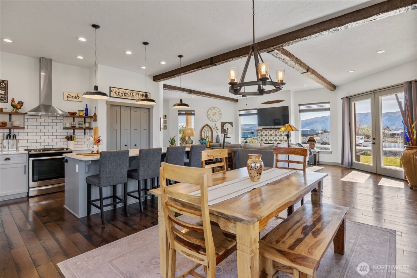 714 Sunset Boulevard SW, Mattawa, WA 99349