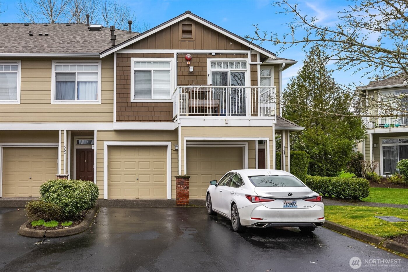 566 241st Lane SE, Sammamish, WA 98074