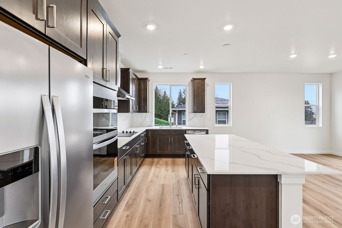 10304 6th Place SE #SW 13, Lake Stevens, WA 98258