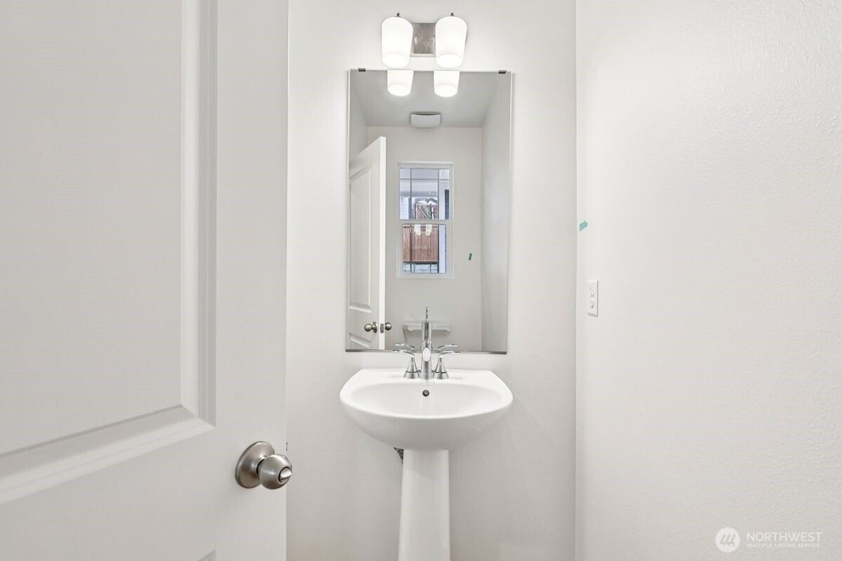 10304 6th Place SE #SW 13, Lake Stevens, WA 98258