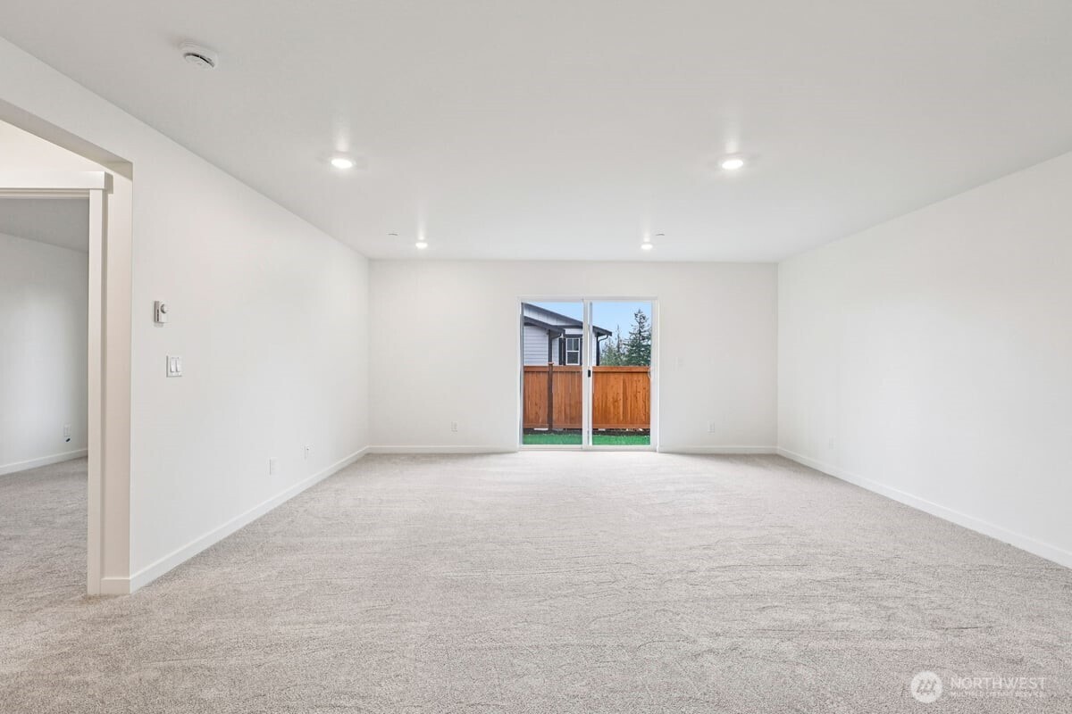 10304 6th Place SE #SW 13, Lake Stevens, WA 98258