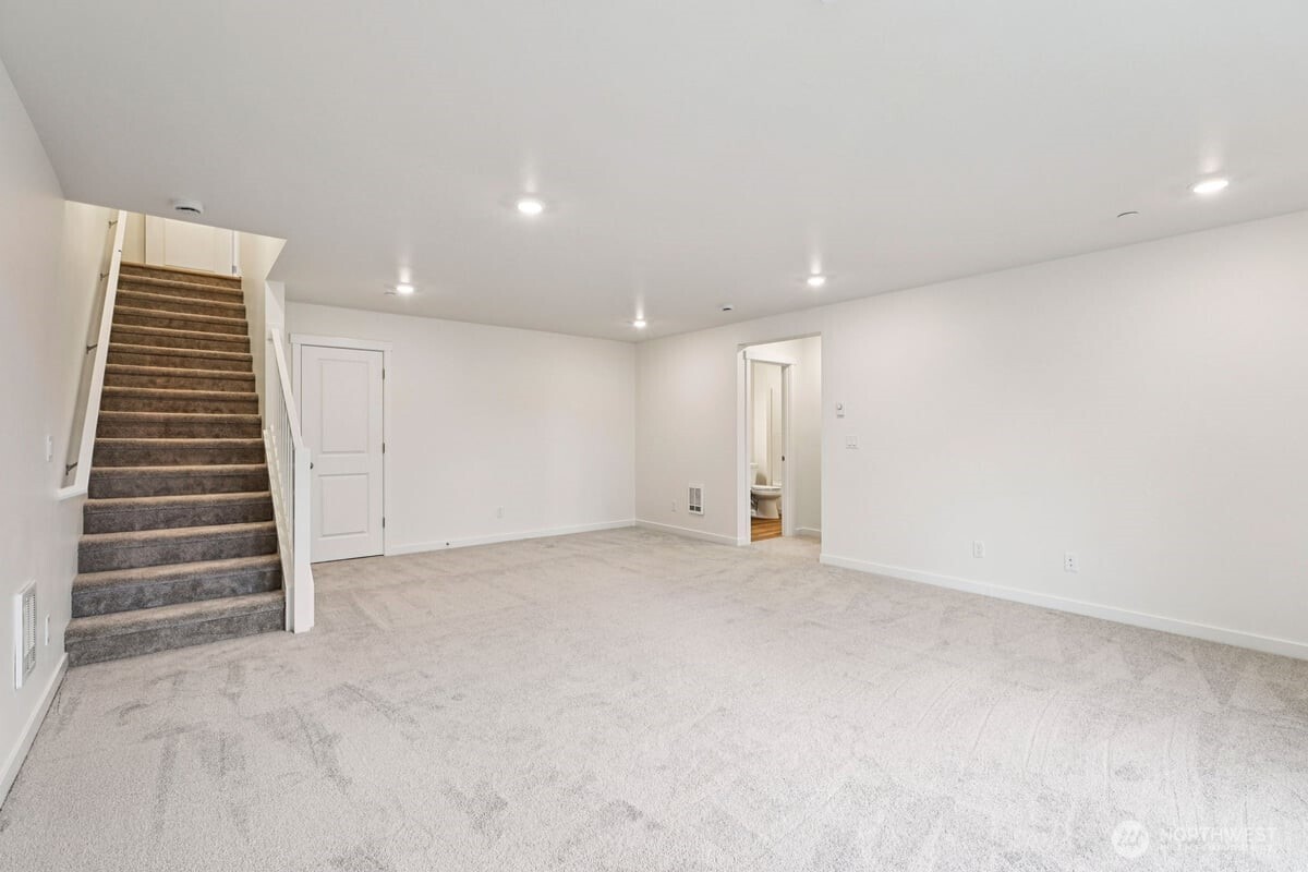 10304 6th Place SE #SW 13, Lake Stevens, WA 98258