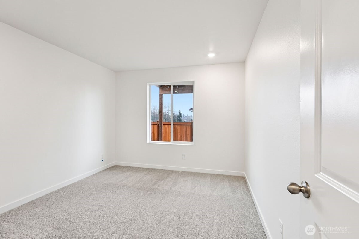 10304 6th Place SE #SW 13, Lake Stevens, WA 98258