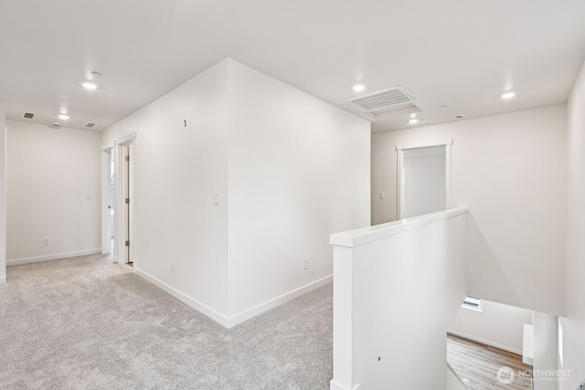 10304 6th Place SE #SW 13, Lake Stevens, WA 98258