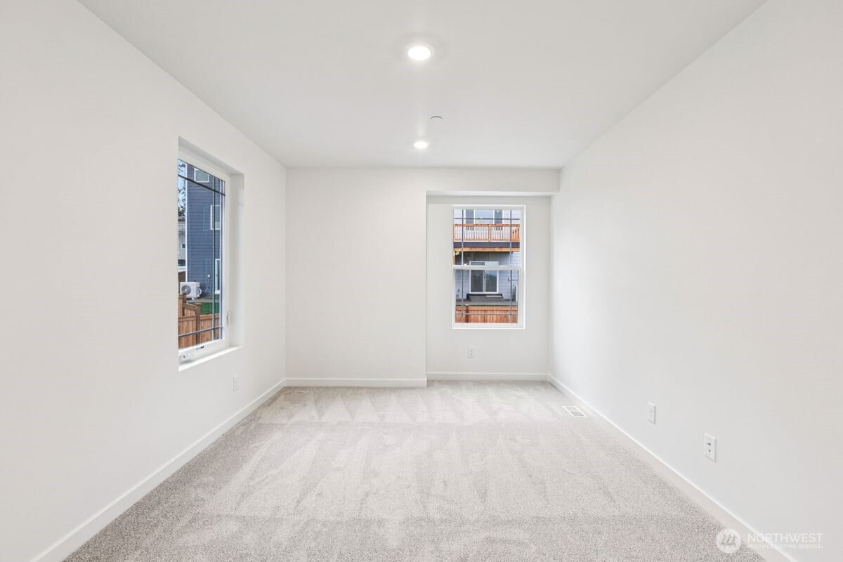 10304 6th Place SE #SW 13, Lake Stevens, WA 98258