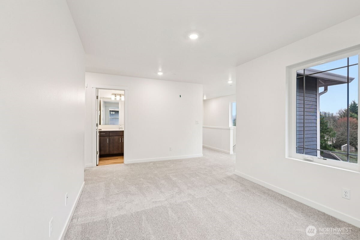 10304 6th Place SE #SW 13, Lake Stevens, WA 98258