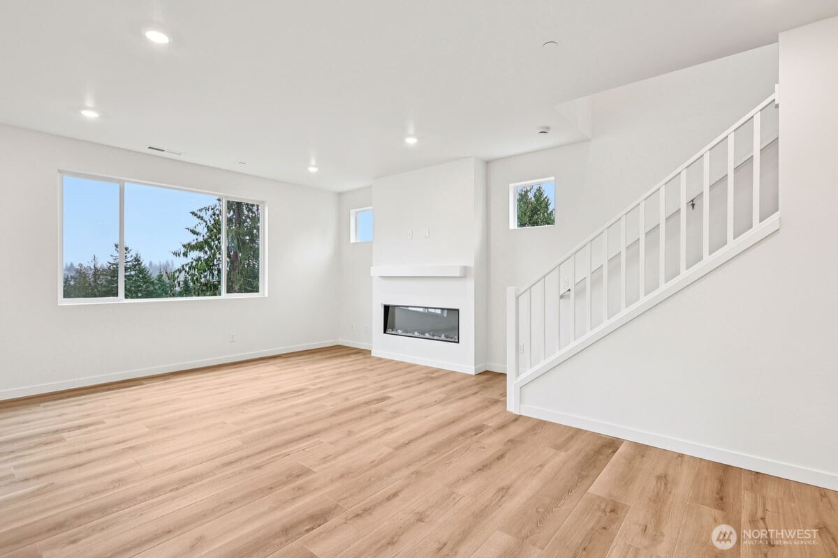 10304 6th Place SE #SW 13, Lake Stevens, WA 98258