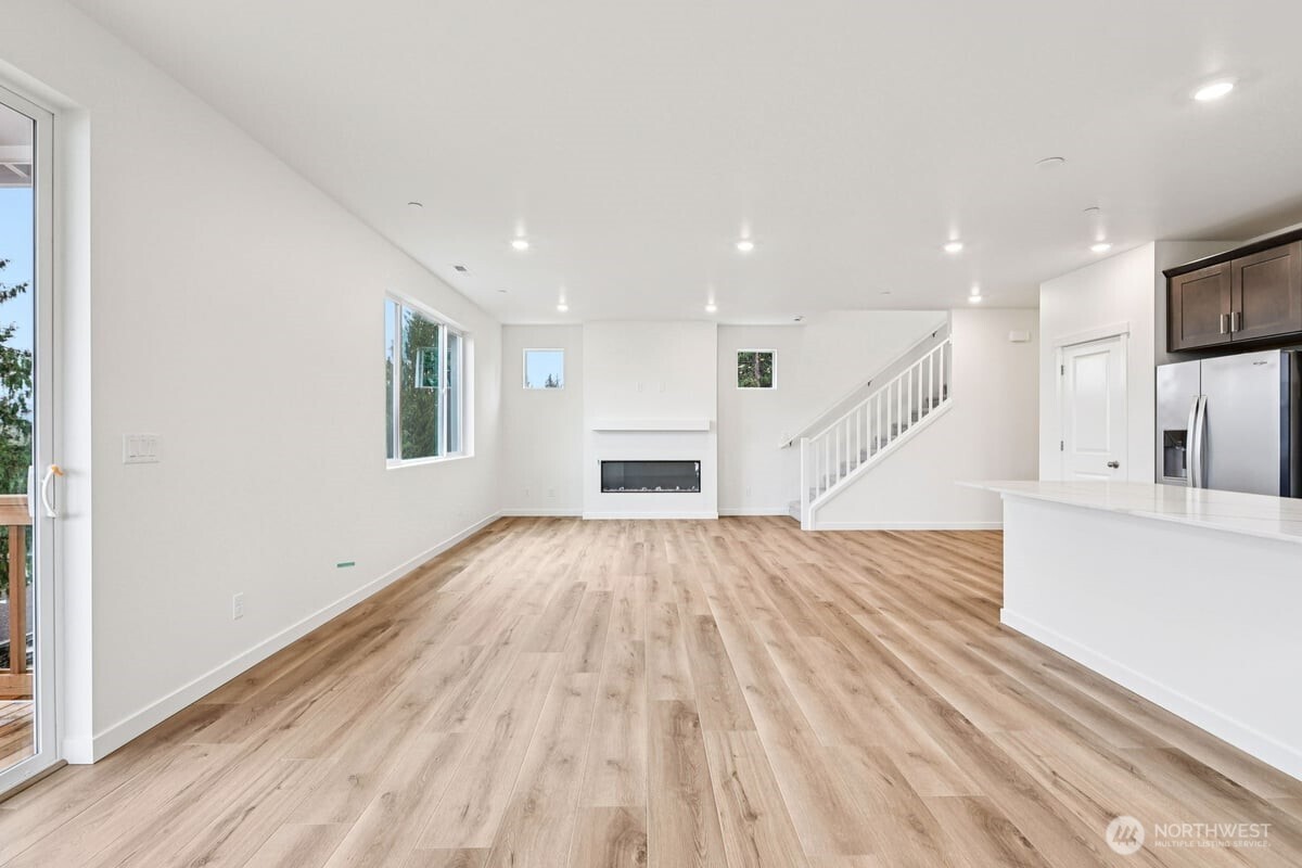 10304 6th Place SE #SW 13, Lake Stevens, WA 98258