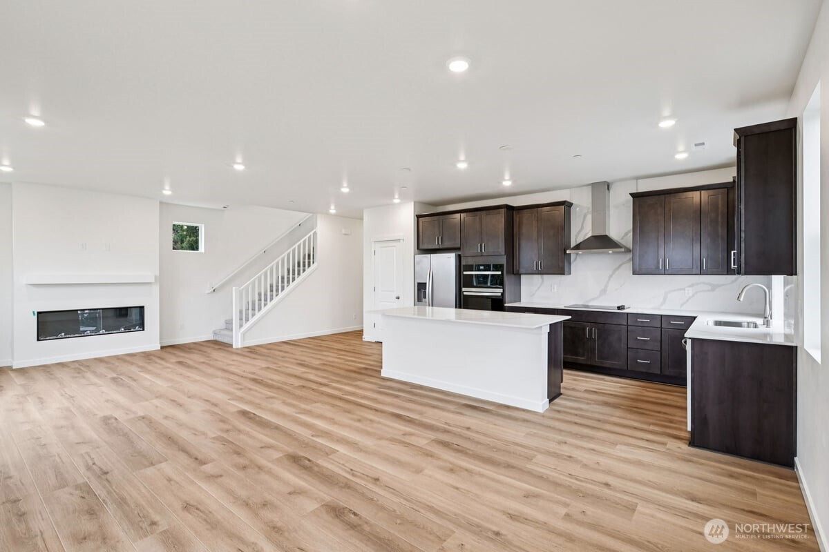 10304 6th Place SE #SW 13, Lake Stevens, WA 98258