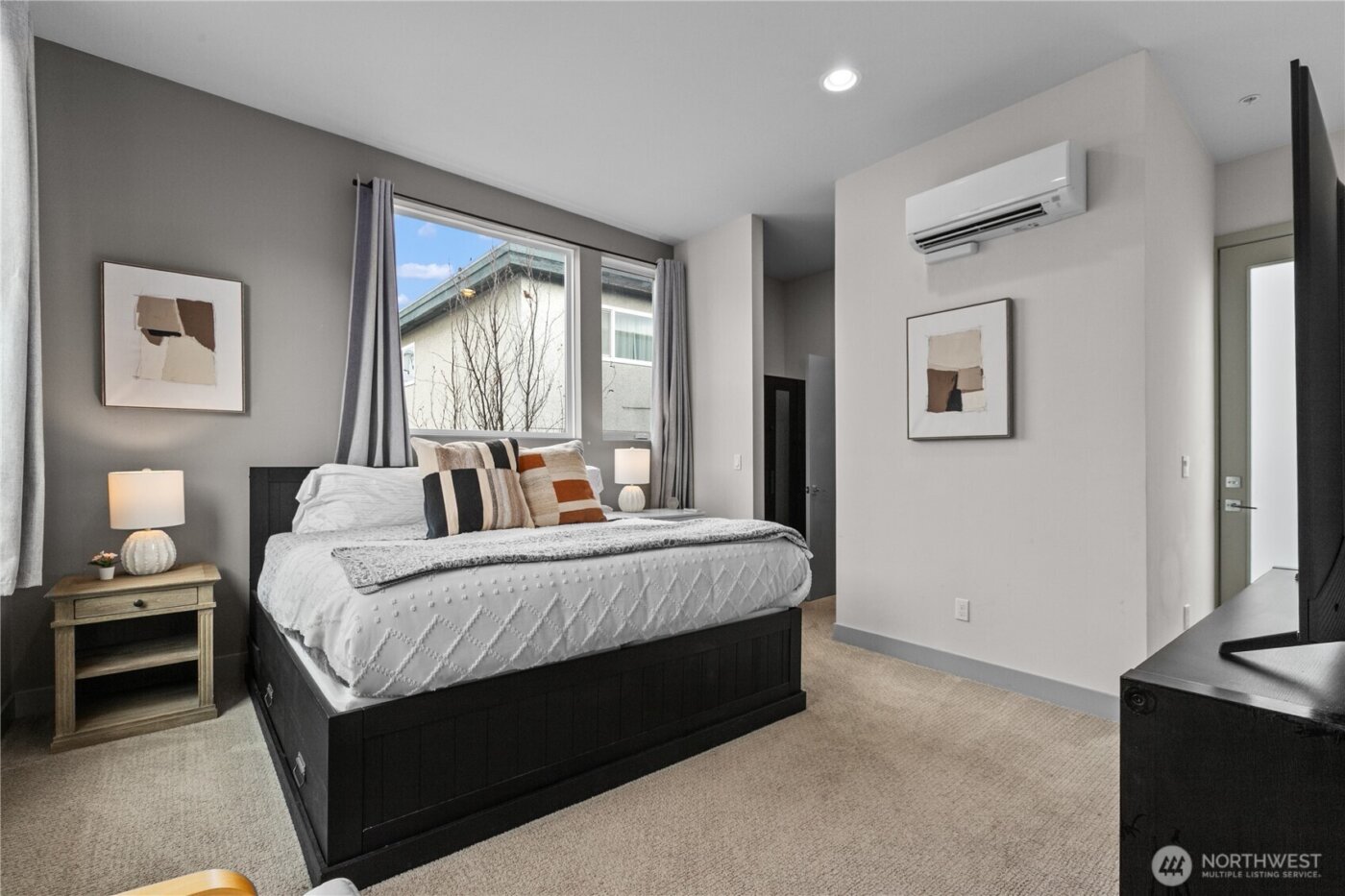 4329 Woodland Park Avenue N, Seattle, WA 98103