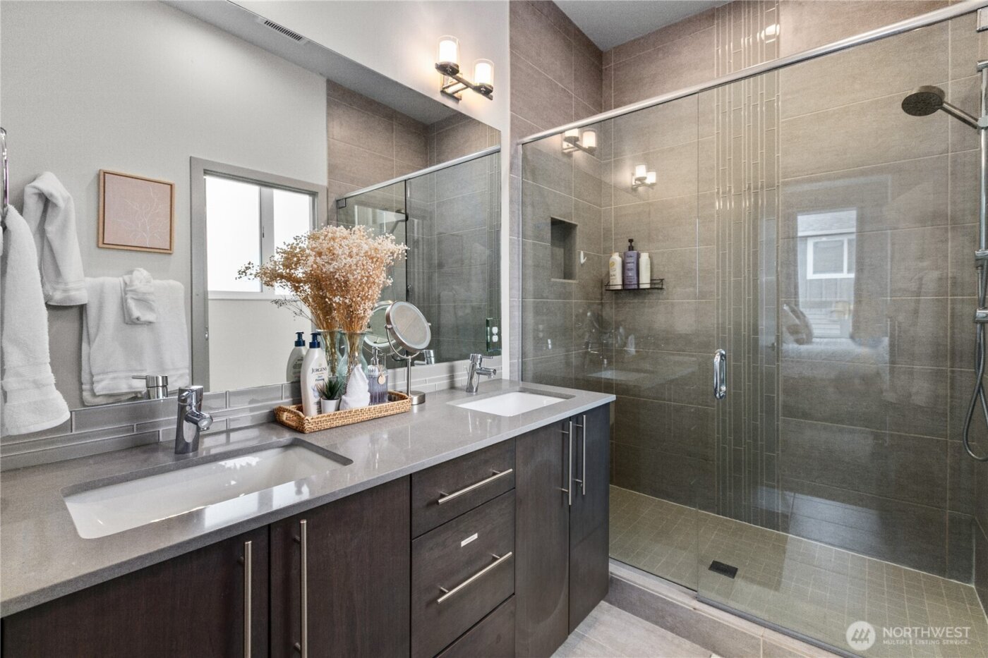 4329 Woodland Park Avenue N, Seattle, WA 98103