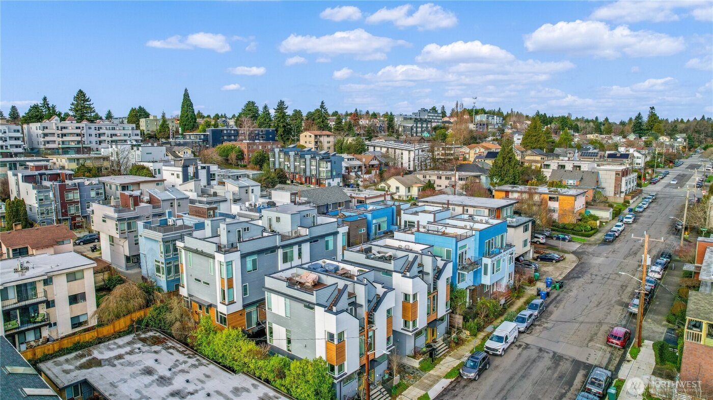 4329 Woodland Park Avenue N, Seattle, WA 98103