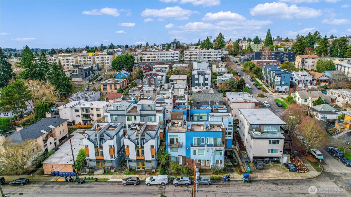 4329 Woodland Park Avenue N, Seattle, WA 98103