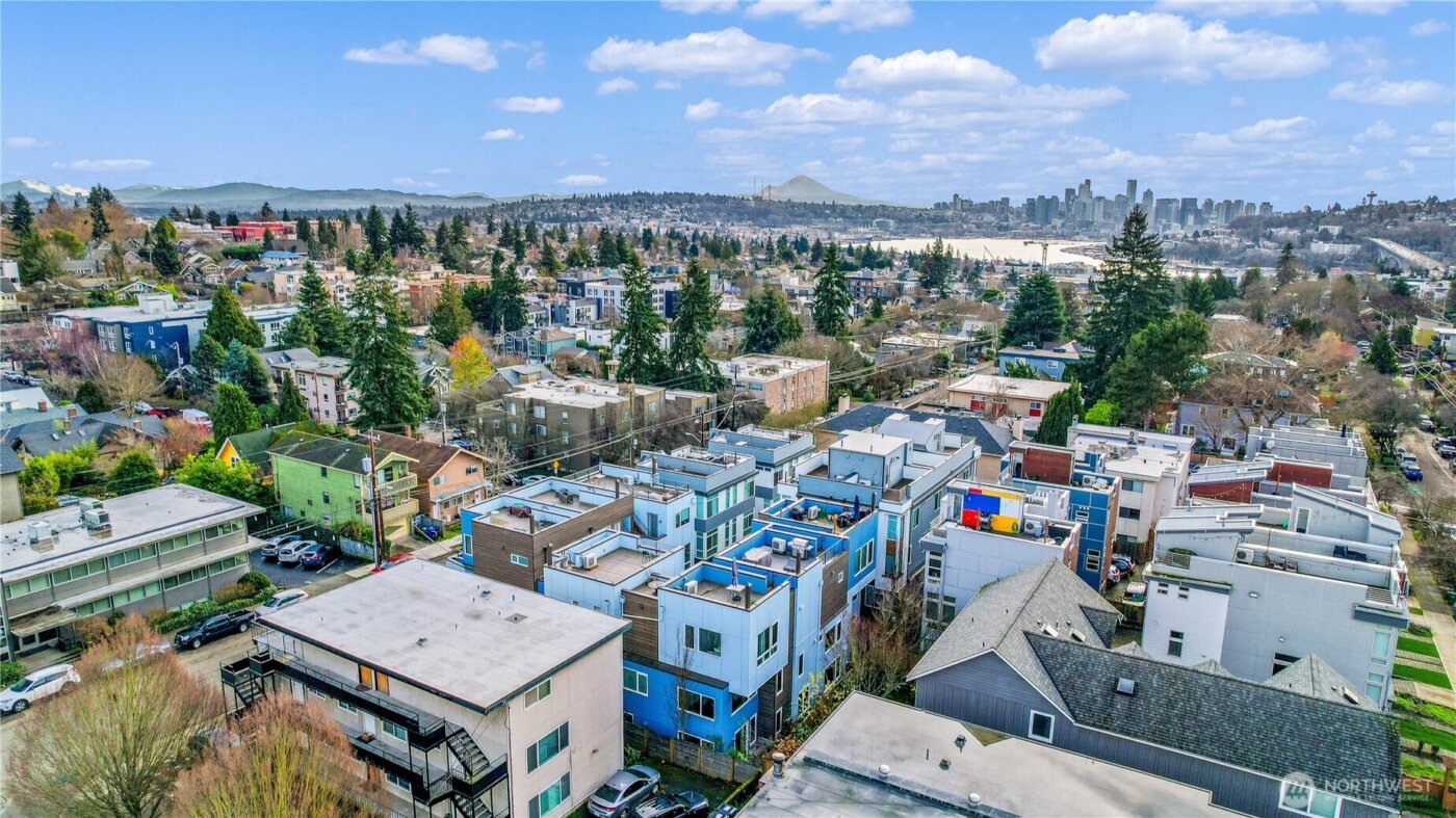 4329 Woodland Park Avenue N, Seattle, WA 98103